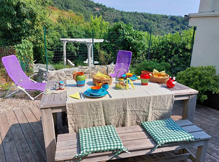 Casa trilocale in vendita in Via Villa Cascine di Sopra, Sestri Levante