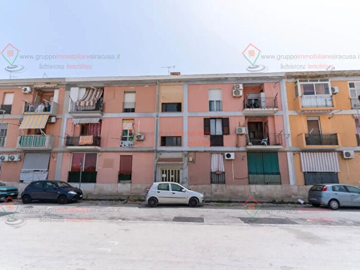 Appartamento trilocale in vendita in Siracusa