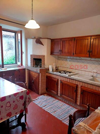 Casa in vendita in Piazza San Rocco Snc, Carsoli