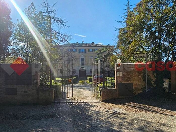 Appartamento con 6 locali in affitto in STRADA DEI CAPPUCCINI, Cappuccini, Siena