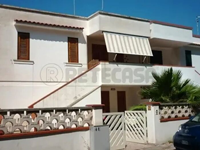 Casa quadrilocale in vendita in Taviano