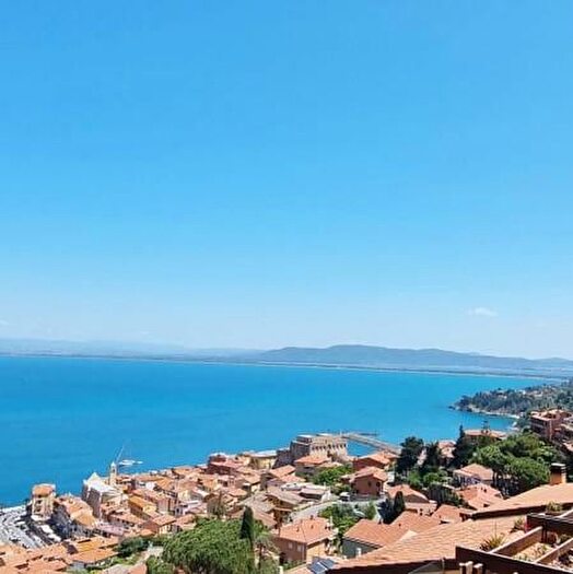 Appartamento con 6 locali in vendita in Via della Grotta, Monte Argentario