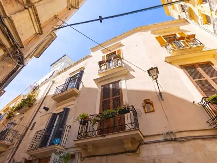 Appartamento con 5 locali in vendita in Bari