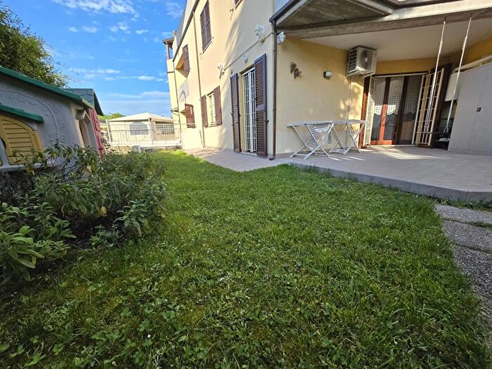 Appartamento trilocale in vendita in Indirizzo Via Piave, Osimo