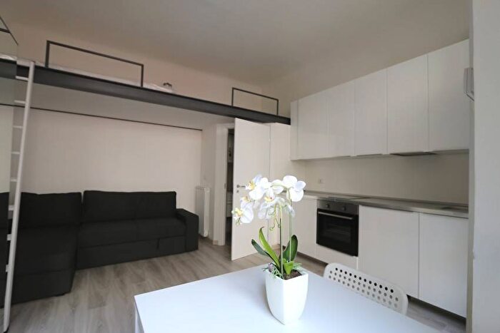 Appartamento monolocale in affitto in Corso Marzo, Montenero, Milano