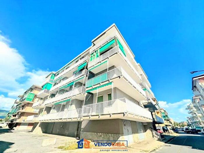 Appartamento bilocale in vendita in Via Bologna, Borghetto Santo Spirito