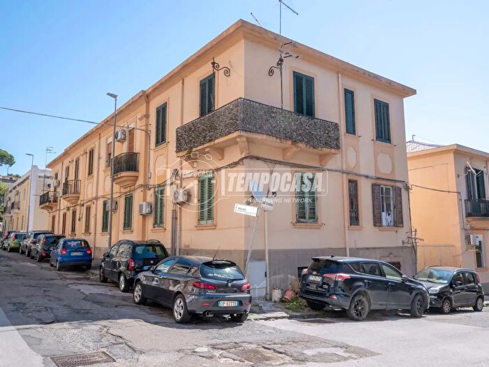 Appartamento trilocale in vendita in Via Uccelliera, Messina