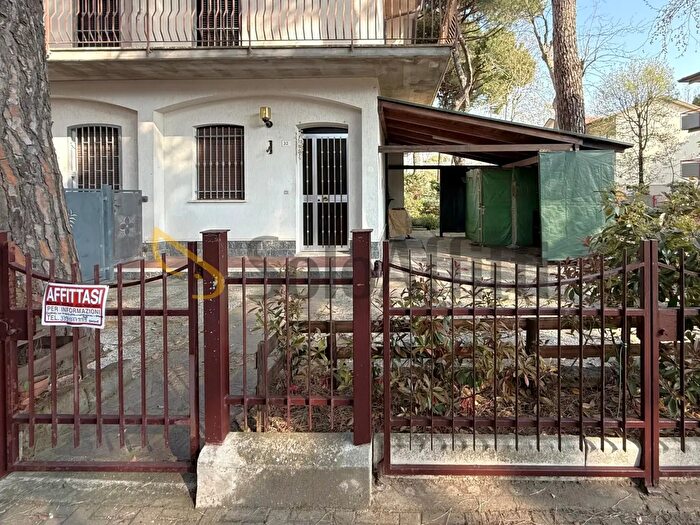 Casa quadrilocale in affitto in Viale Giovanni da Verrazzano Snc, Ravenna