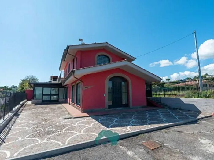 Appartamento trilocale in vendita in Via Casilina, San Cesareo