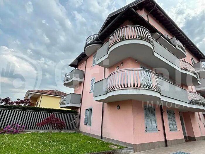 Appartamento quadrilocale in vendita in Via Labriola, Abbiategrasso