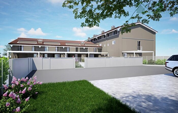 Casa quadrilocale in vendita in Via Pasubio, Dueville