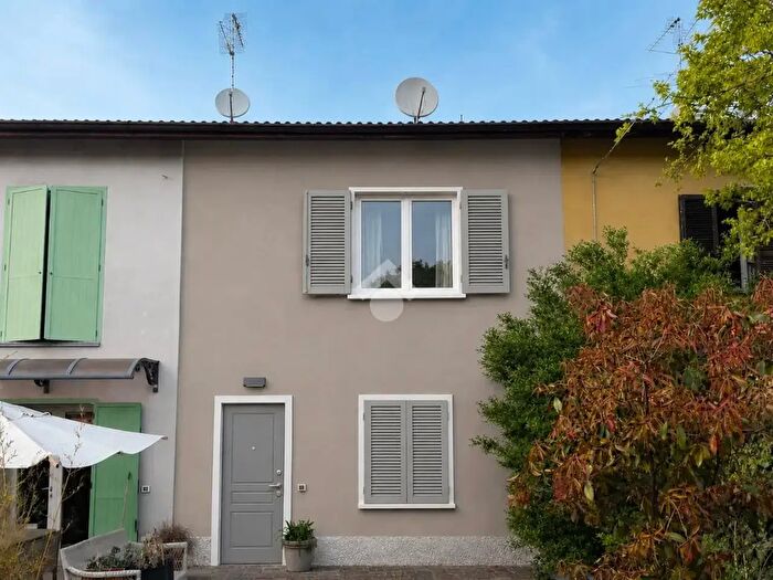Casa trilocale in vendita in Via Gradella, Spino D'Adda