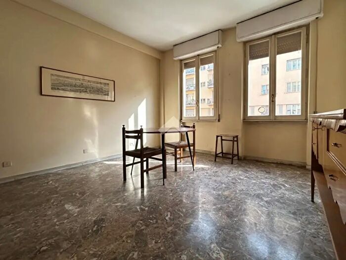 Appartamento trilocale in vendita in Via Francesco De Sanctis, Firenze
