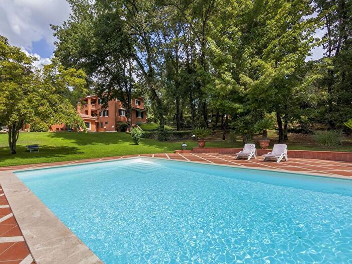 Casa con 6 locali in affitto in Largo dellOlgiata, Olgiata, Roma