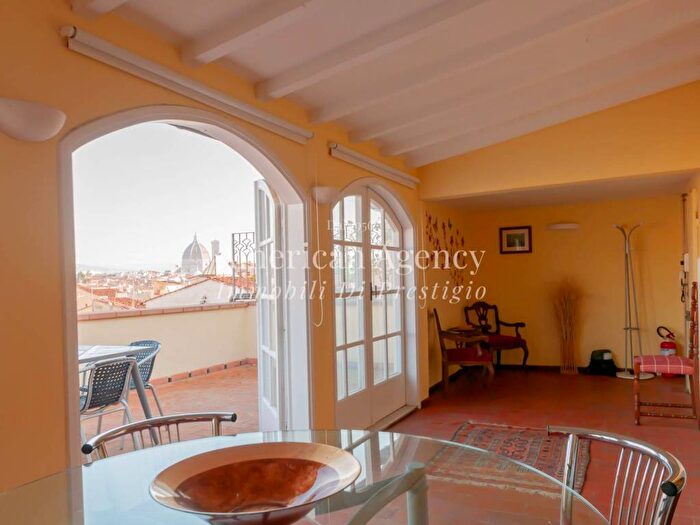 Appartamento con 5 locali in affitto in Via Montebello, Borgo Ognissanti Il Prato, Firenze