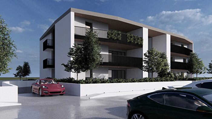 Appartamento quadrilocale in vendita in Via Etruria, Venezia