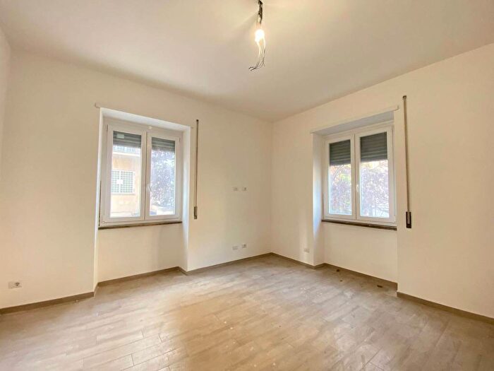 Appartamento trilocale in affitto in Via Vetulonia, San Giovanni, Roma