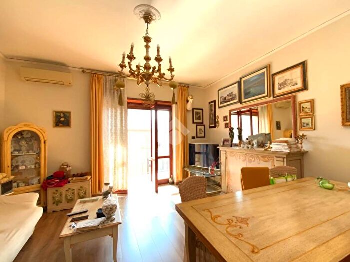 Appartamento trilocale in affitto in Piazza Bernardo Tanucci, San Giorgio a Cremano