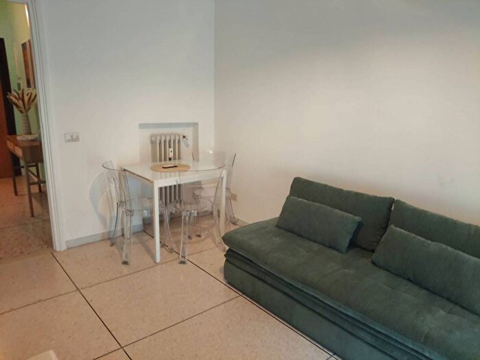 Appartamento bilocale in affitto in Via Acqui, Re di Roma, Roma