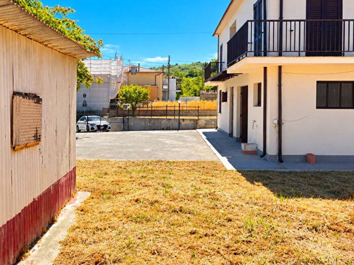 Casa con 5 locali in vendita in Contrada Villa Cassetti, Montorio al Vomano