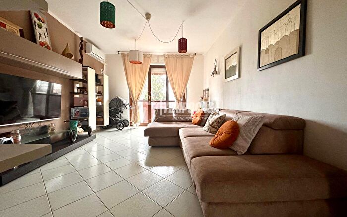 Appartamento quadrilocale in vendita in Rozzano