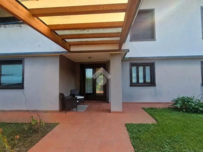 Casa con 5 locali in vendita in Via Isonzo, Caneva