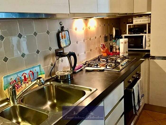 Appartamento trilocale in affitto in Via Antonio Giacomini, Firenze