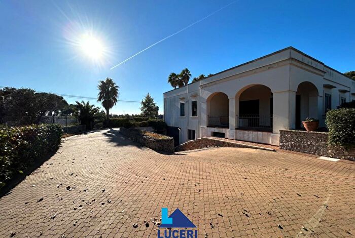 Casa in vendita in Via Provinciale Matino Parabita Le Italia, Parabita