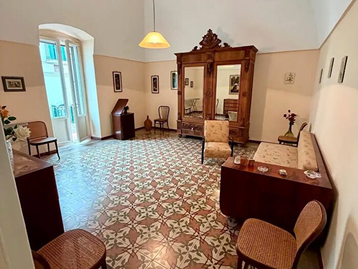 Appartamento quadrilocale in affitto in Via Mauro Fasano, Castellaneta