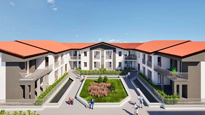 Appartamento quadrilocale in vendita in Via Damiano Chiesa, Marcallo Con Casone