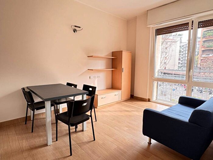 Appartamento bilocale in affitto in Piazza Ernesto De Angeli, De Angeli, Milano