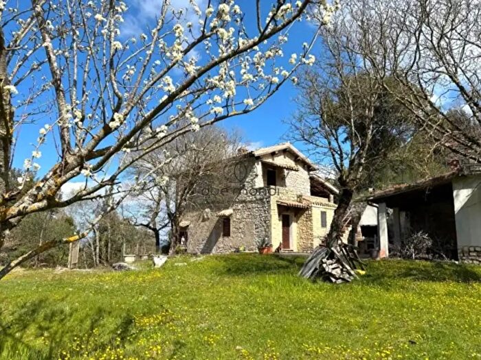 Casa trilocale in vendita in Località Rubbiano, Spoleto