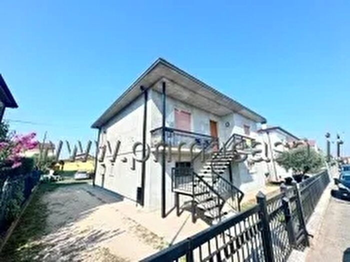 Casa con 7 locali in vendita in Via Manzoni, Casaleone