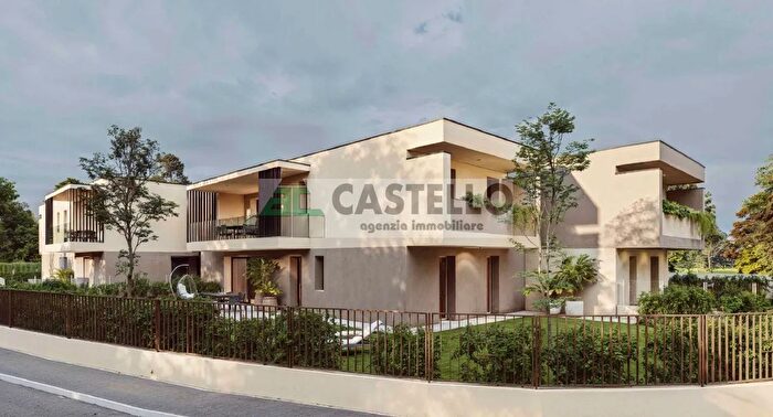 Appartamento quadrilocale in vendita in Via Aurelia, Loreggia