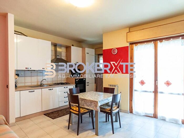 Appartamento bilocale in affitto in Via Ugo la Malfa, Luni Mare, Luni