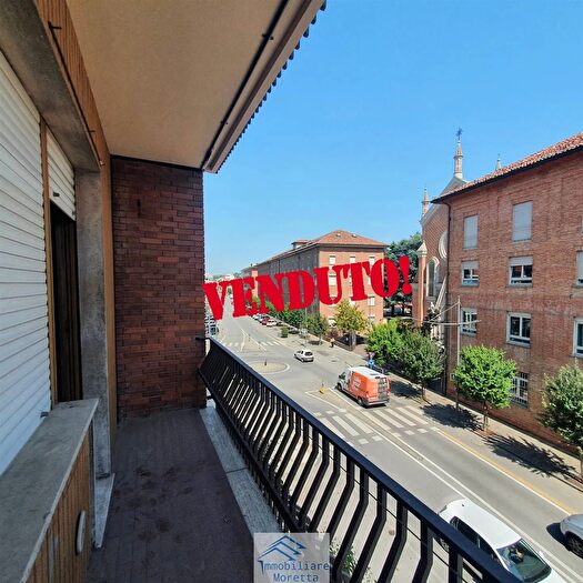 Appartamento trilocale in vendita in Corso Piave Alba, Alba