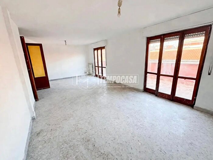 Appartamento con 5 locali in vendita in Roma