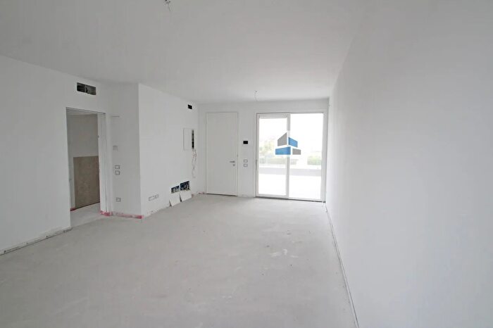 Appartamento trilocale in vendita in Via Alcide De Gasperi, Salzano