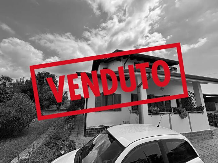 Casa trilocale in vendita in Carlino