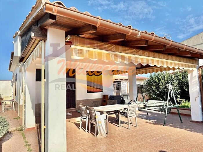 Casa trilocale in vendita in Elorina, Siracusa