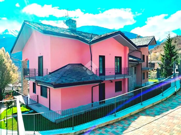 Case in Vendita e in Affitto - 2