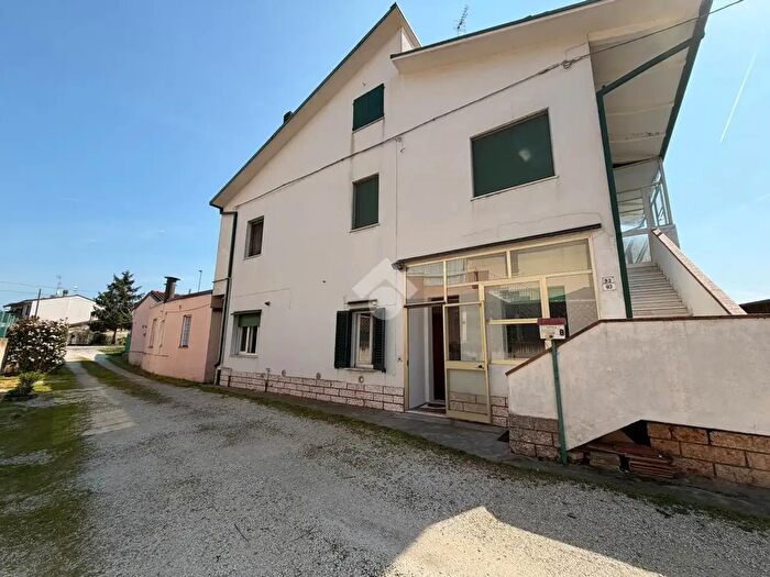 Casa con 5 locali in vendita in Via Ragazzena, Cervia