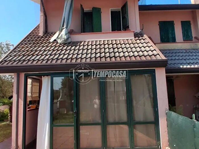 Casa trilocale in vendita in Via Venere Lido di Pomposa, Comacchio