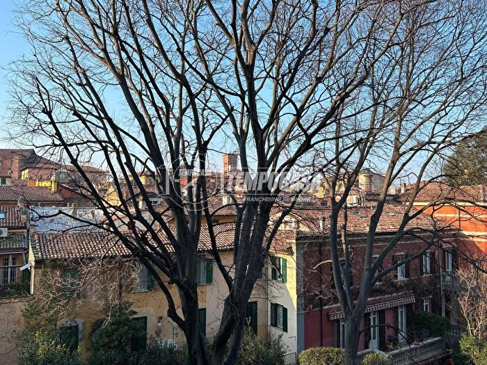 Appartamento trilocale in affitto in Via Rialto, Santo Stefano, Bologna