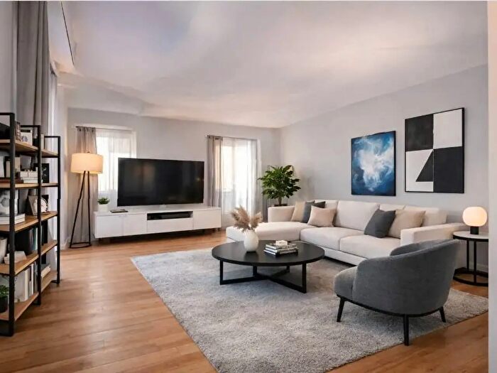 Appartamento bilocale in vendita in Via Losanna, Milano