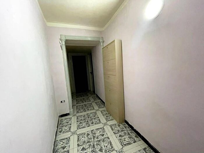 Appartamento bilocale in affitto in Via Bartolomeo Chioccarelli, Mercato, Napoli