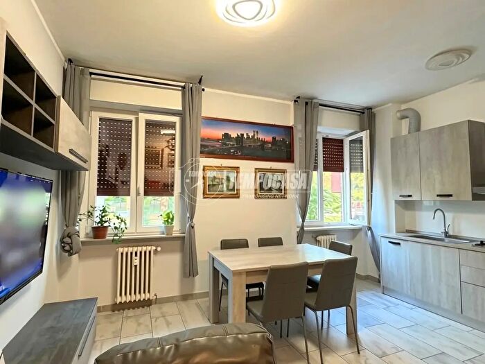 Appartamento trilocale in vendita in Via IV Novembre, Vittuone