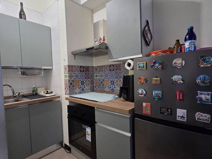 Appartamento bilocale in affitto in Via della Costituzione, Centro Direzionale, Napoli