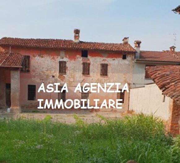 Casa con 6 locali in vendita in Via Giovanni Villa, Corte de Cortesi con Cignone