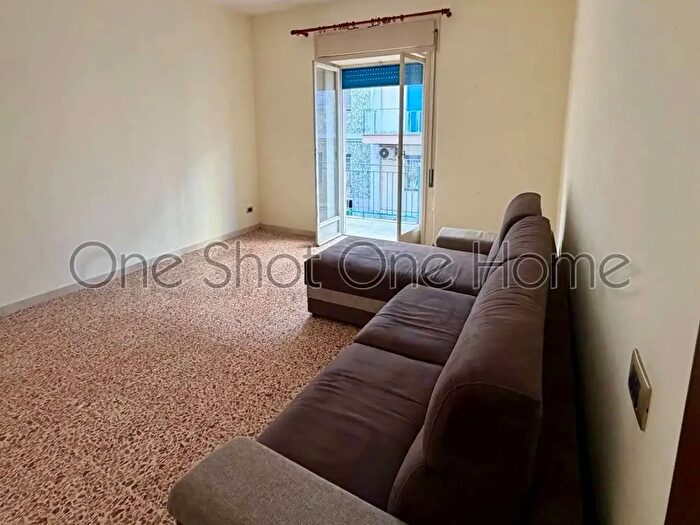 Appartamento trilocale in vendita in Via Simeto, Siracusa